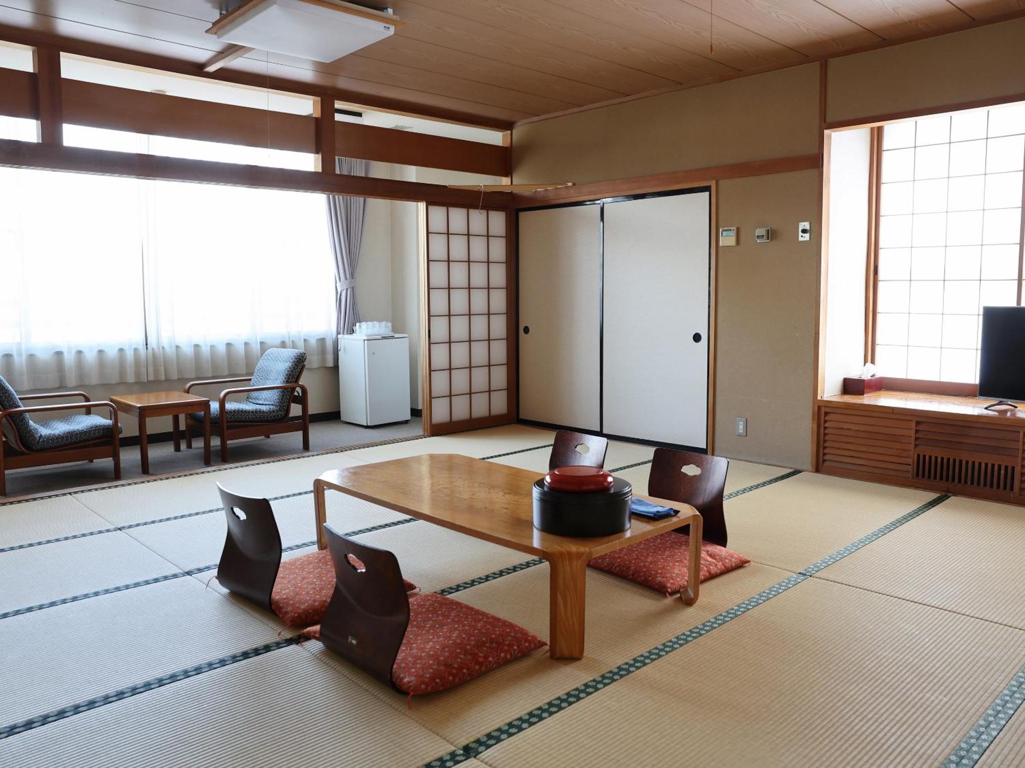 ホテル 布引温泉こもろ 小諸市 エクステリア 写真
