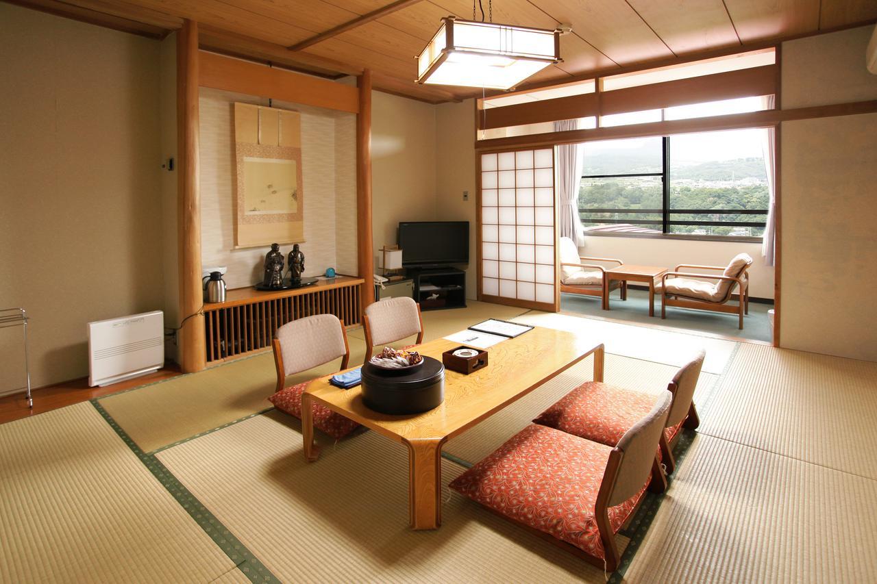 ホテル 布引温泉こもろ 小諸市 エクステリア 写真